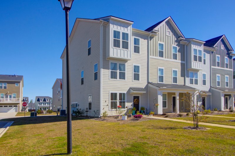 Property image 2 of 865 Recess Point Dr 25 Drive in Foxbank Plantation, Moncks Corner, SC 29461