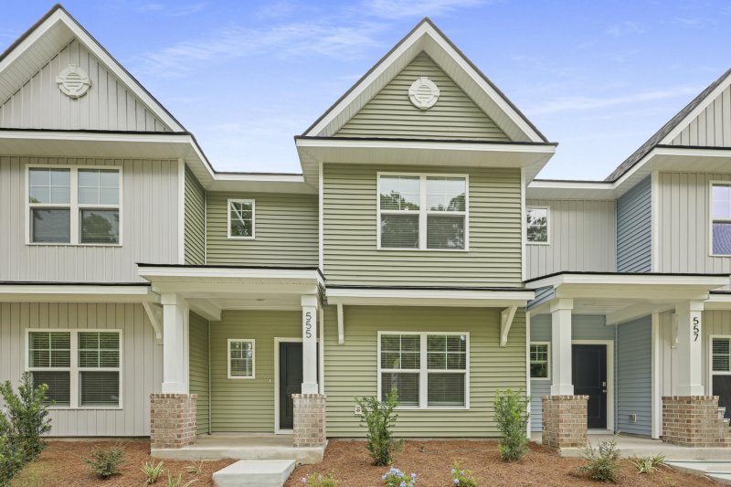 Property image 2 of 555 Gahagan Road in Garbon Fields, Summerville, SC 29485