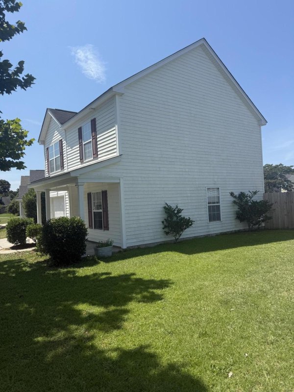 Property image 2 of 607 Silver Moss Drive in Moss Grove Plantation, Moncks Corner, SC 29461