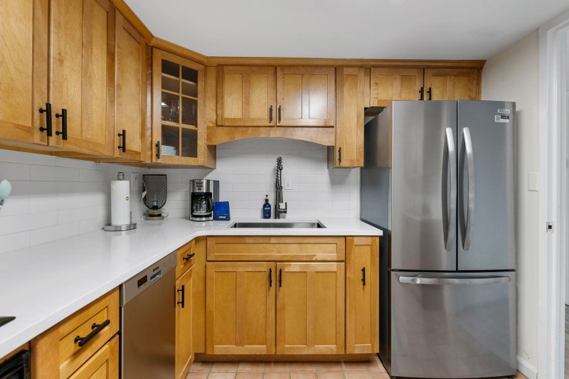 Property image 3 of 14 Lockwood Drive 1c in Ashley House, Charleston, SC 29401