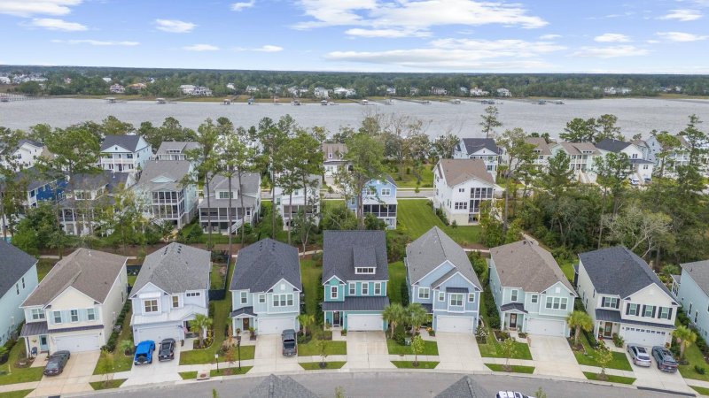 Property image 2 of 116 Low Tide Court in Wando Village, Charleston, SC 29492