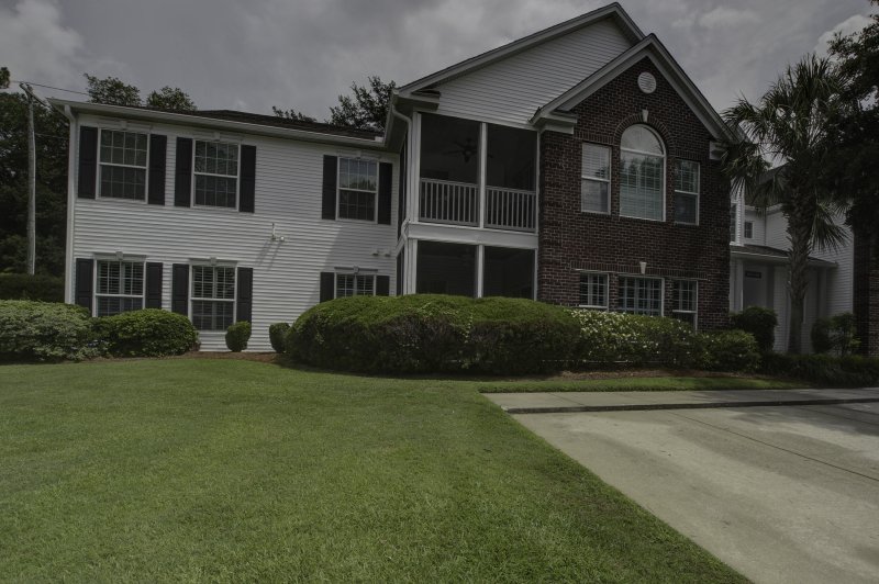 Property image 2 of 163 Golfview Lane in Legend Oaks Plantation, Summerville, SC 29485