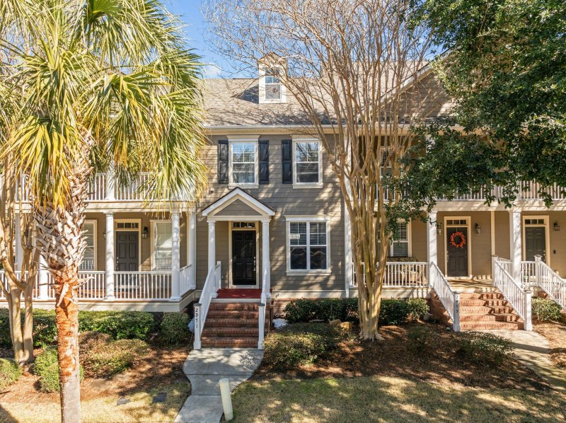 2971 Treadwell St Street