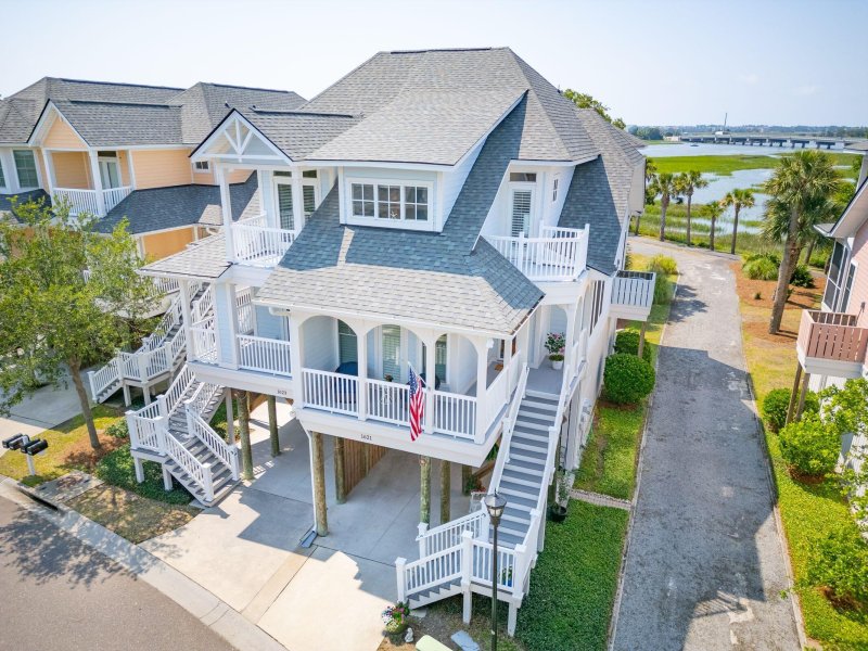 Property image 4 of 1621 Folly Creek Way 8 in Palmetto Pointe, Charleston, SC 29412