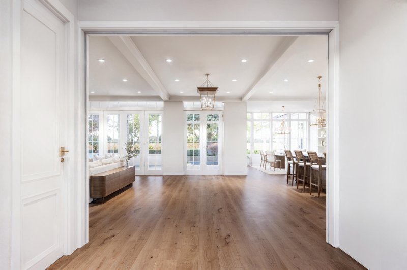 Property image 4 of 952 Mccants Drive in Old Mt Pleasant, Mount Pleasant, SC 29464