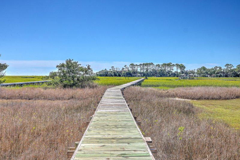 Property image 5 of 7759 Edingsville Beach Road in None, Edisto Island, SC 29438