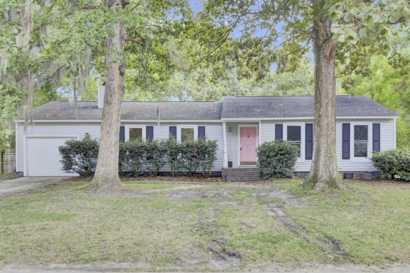 3 Tartan Court