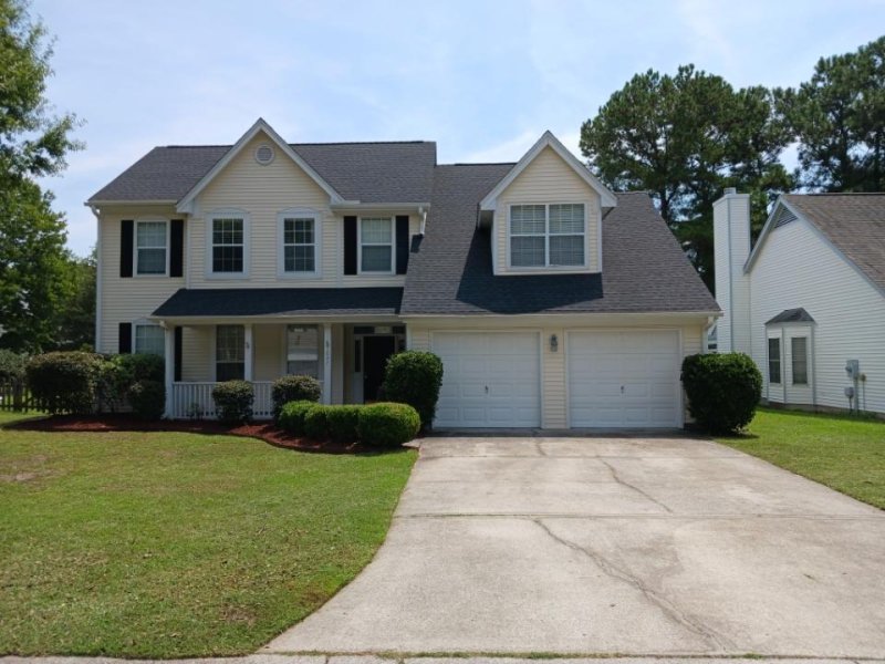 1827 Falling Creek Circle