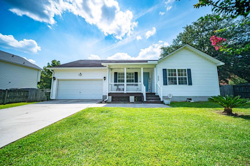 Property image 2 of 229 Lindy Creek Road in Beverly Hills, Goose Creek, SC 29445