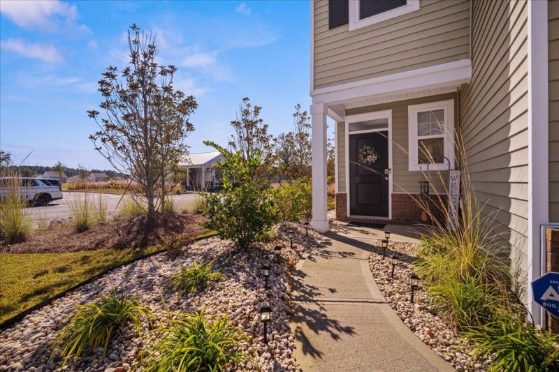 Property image 3 of 175 Sweet Cherry Lane in Shell Pointe at Cobblestone Village, Summerville, SC 29486