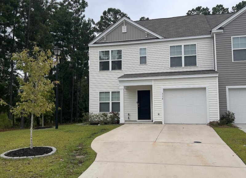 Property image 2 of 115 E East Sunrise Lane in Cane Bay Plantation, Summerville, SC 29486