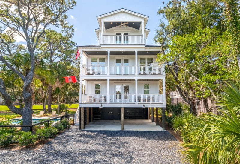 Property image 2 of 42 Battery Park Road in Ocean Ridge, Edisto Island, SC 29438