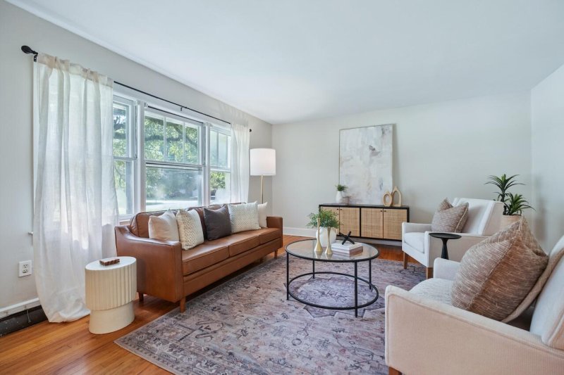 Property image 3 of 4968 Victoria Avenue in Park Circle, North Charleston, SC 29405