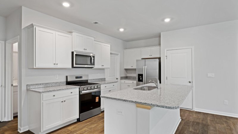 Property image 3 of 779 Long Bluff Road in Cane Bay Plantation, Summerville, SC 29486