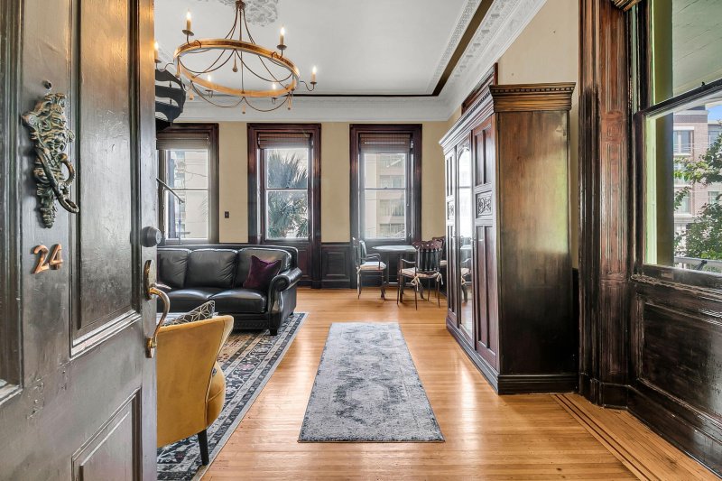 Property image 4 of 313 Meeting Street 24 in Downtown, Charleston, SC 29401