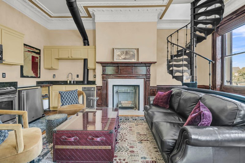 Property image 5 of 313 Meeting Street 24 in Downtown, Charleston, SC 29401