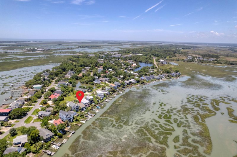 Property image 2 of 1582 Teal Marsh Road in Riverfront, Charleston, SC 29412