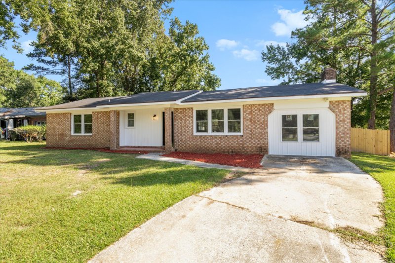 Property image 2 of 30 Oak Grove Road in Willowbrook, Goose Creek, SC 29445