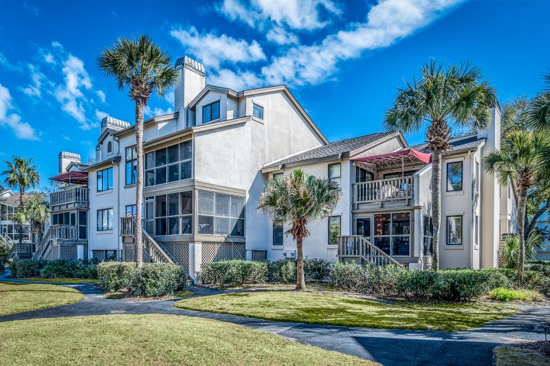 Property image 3 of 401 Yacht Harbor Court in Wild Dunes, Isle of Palms, SC 29451