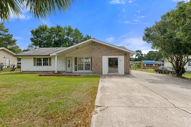 Property image 2 of 136 Tall Spruce Drive in Conifer Hall, Moncks Corner, SC 29461
