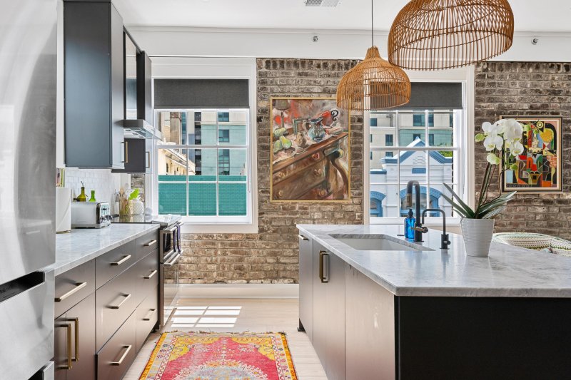 Property image 5 at 348 King Street L, Charleston, SC 29401