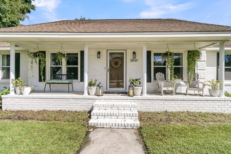 Property image 2 of 2940 Doncaster Drive in Hickory Hill Plantation, Charleston, SC 29414