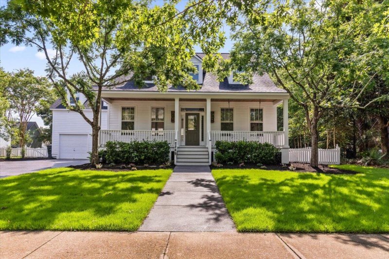 2205 Daniel Island Drive