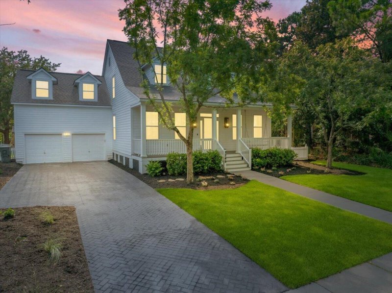 Property image 4 of 2205 Daniel Island Drive in Daniel Island, Charleston, SC 29492