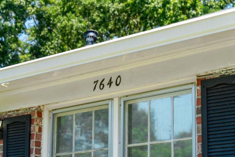 Property image 2 of 7640 Brandywine Road in Pepperhill, North Charleston, SC 29420