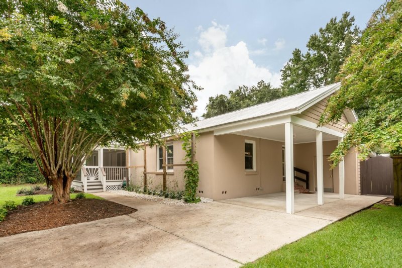 Property image 2 at 1421 Hindman Avenue, Mount Pleasant, SC 29464