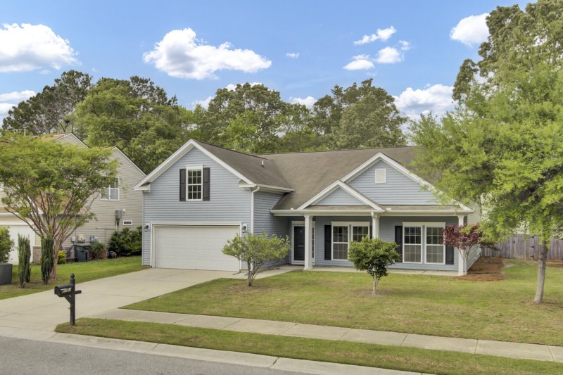 Property image 3 at 8001 Hydrangea Lane, Hanahan, SC 29410