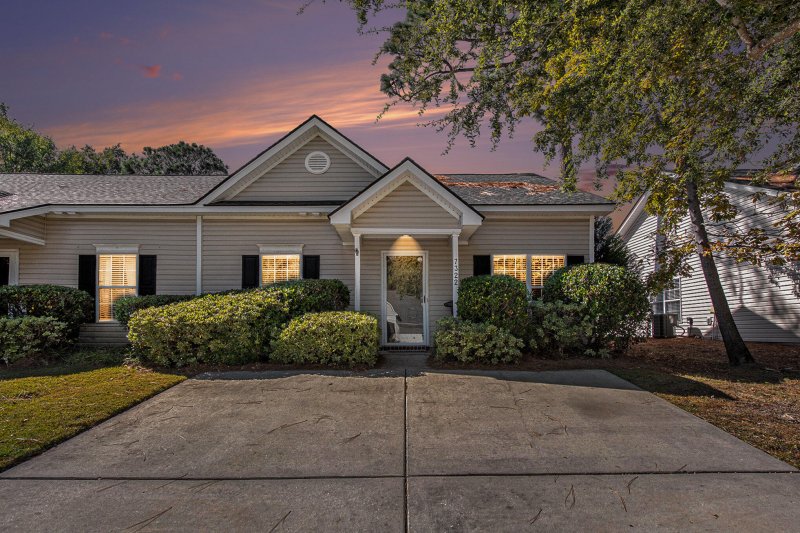 7322 Stoney Moss Way