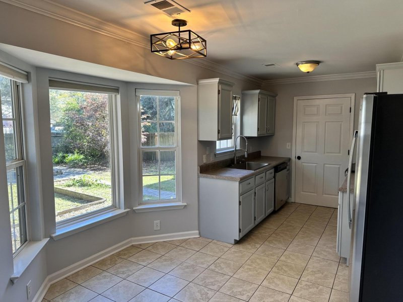 Property image 5 at 1555 Highland Avenue, Charleston, SC 29412