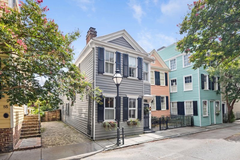 Property image 2 of 87 Tradd Street in South of Broad, Charleston, SC 29401