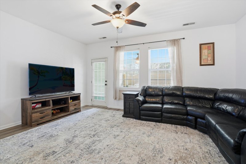 Property image 5 of 141 Woodward Road in Liberty Hall Plantation, Goose Creek, SC 29445