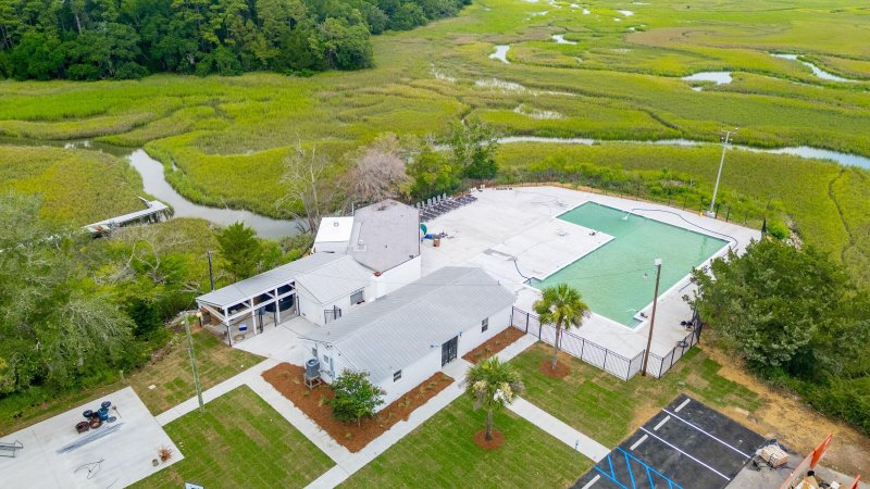 Property image 3 of 460 Trapier Drive in Fort Johnson Estates, Charleston, SC 29412