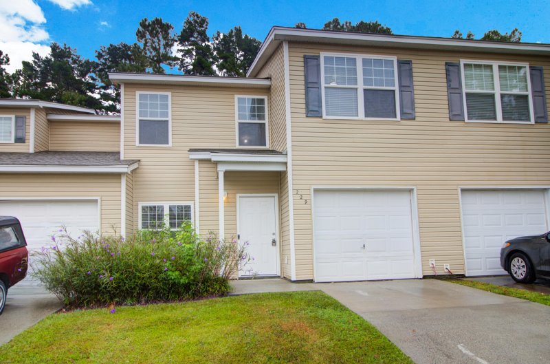 229 Grand Oaks Drive