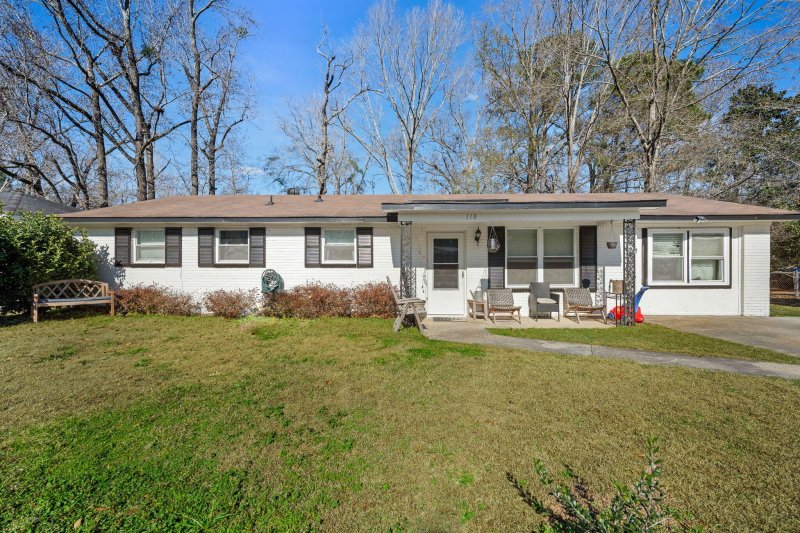 Flowertown, Summerville community