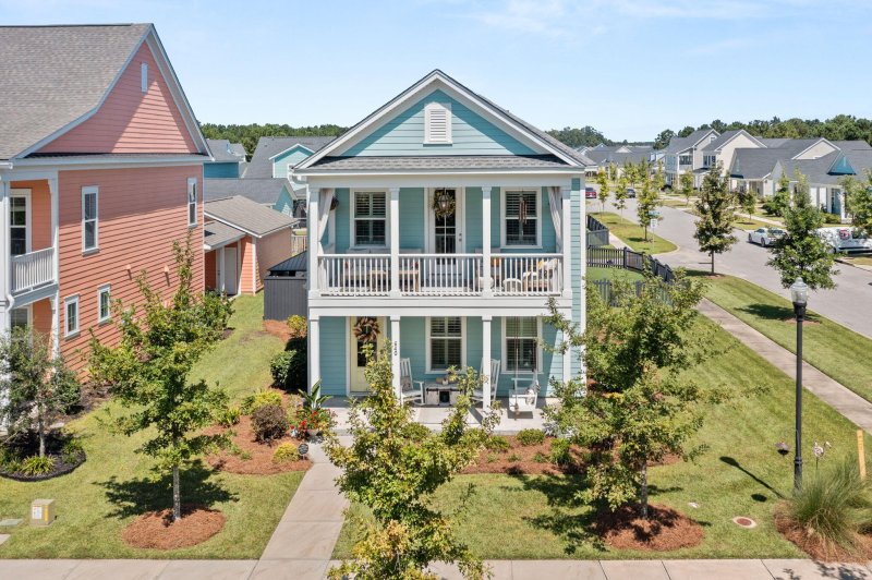 Property image 3 at 640 Van Buren Drive, Summerville, SC 29486