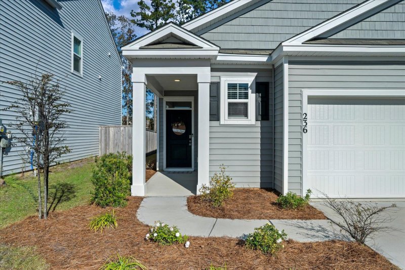 Property image 2 of 236 Sweet Cherry Lane in Shell Pointe at Cobblestone Village, Summerville, SC 29486