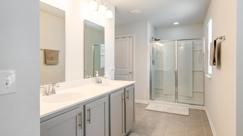 Property image 5 of 647 Woolum Drive in Spring Grove Plantation, Moncks Corner, SC 29461