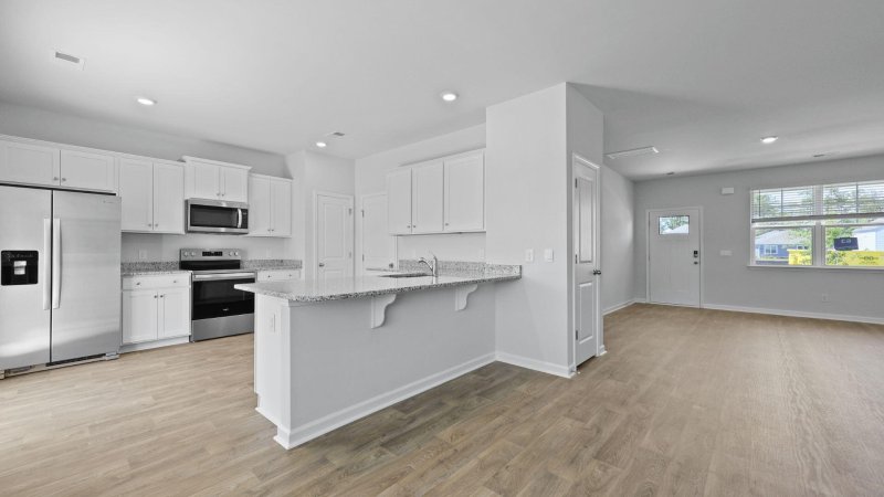 Property image 3 of 2303 Macallan Boulevard in Hillcrest, Ravenel, SC 29470
