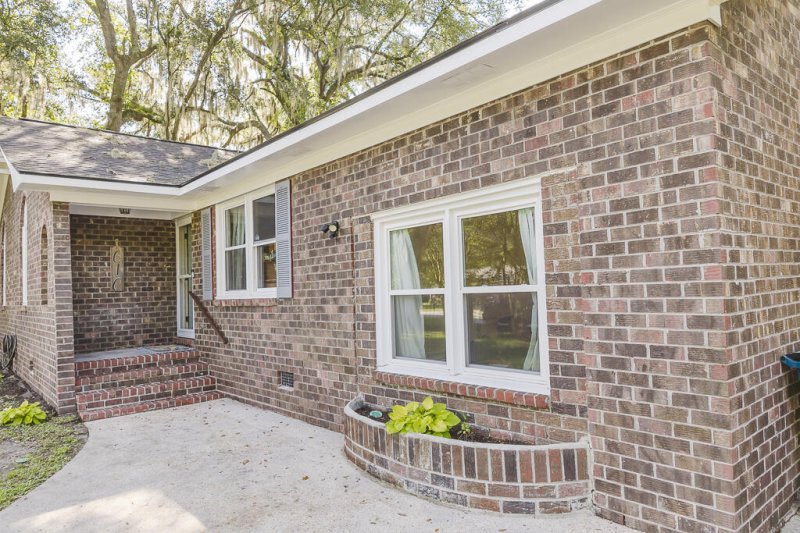 Property image 2 at 610 Brailsford Boulevard, Summerville, SC 29485