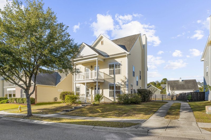 Property image 5 of 122 Scrapbook Lane in Reminisce, Summerville, SC 29483
