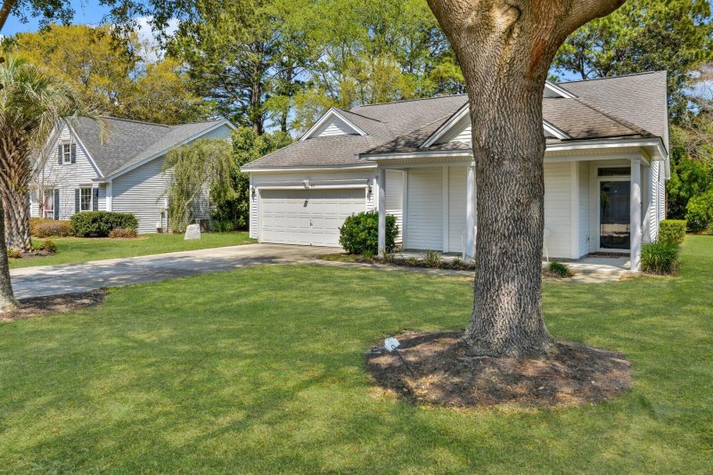 Property image 2 at 475 Old Carolina Court, Mount Pleasant, SC 29464