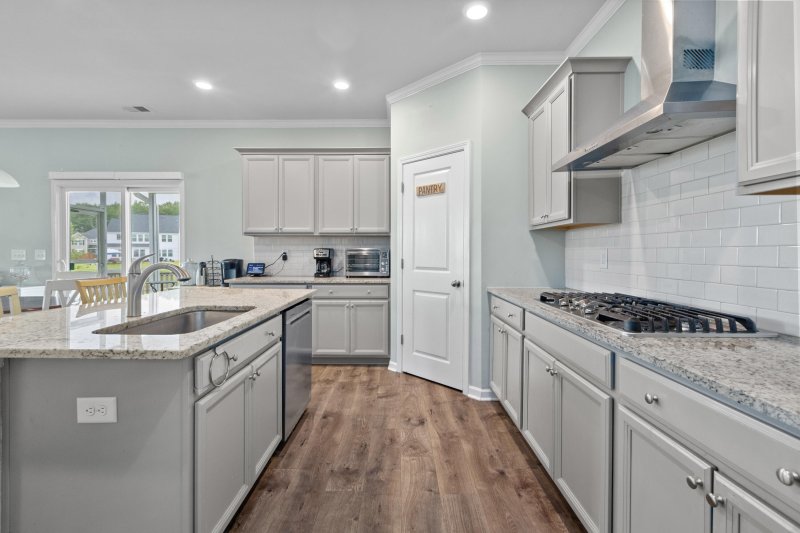 Property image 5 of 721 Redbud Lane in Cane Bay Plantation, Summerville, SC 29486