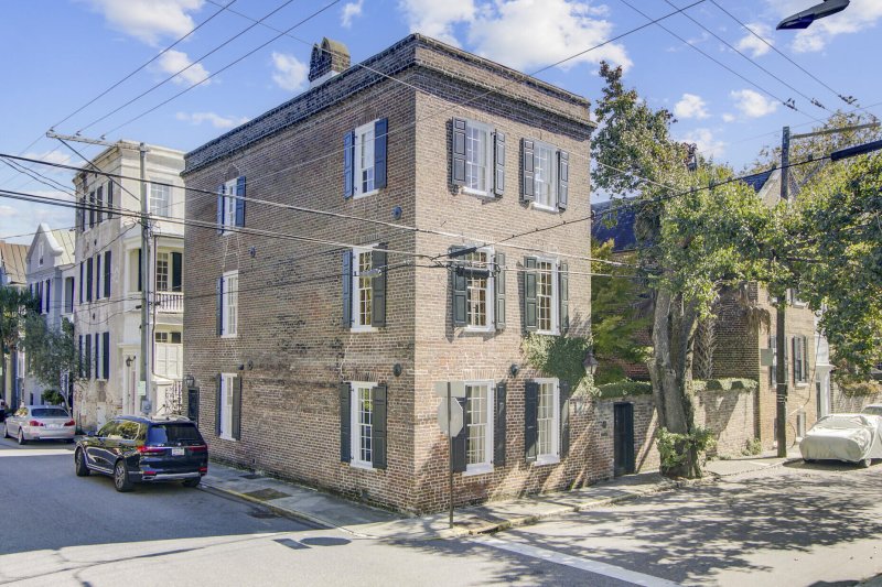Property image 3 of 60 Anson Street in Ansonborough, Charleston, SC 29401