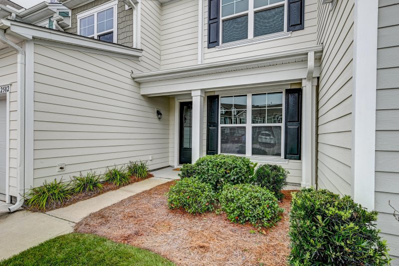Property image 3 at 2582 Kingsfield Street, Mount Pleasant, SC 29466