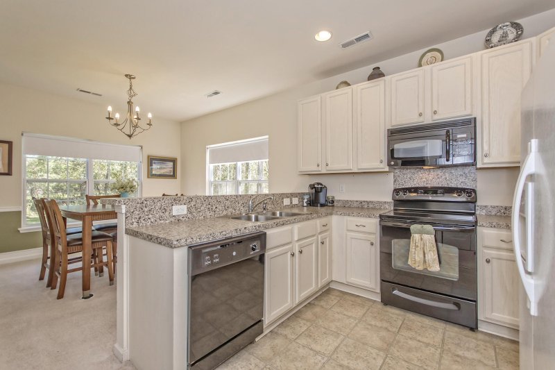 Property image 4 at 400 Savannah River Drive, Summerville, SC 29485