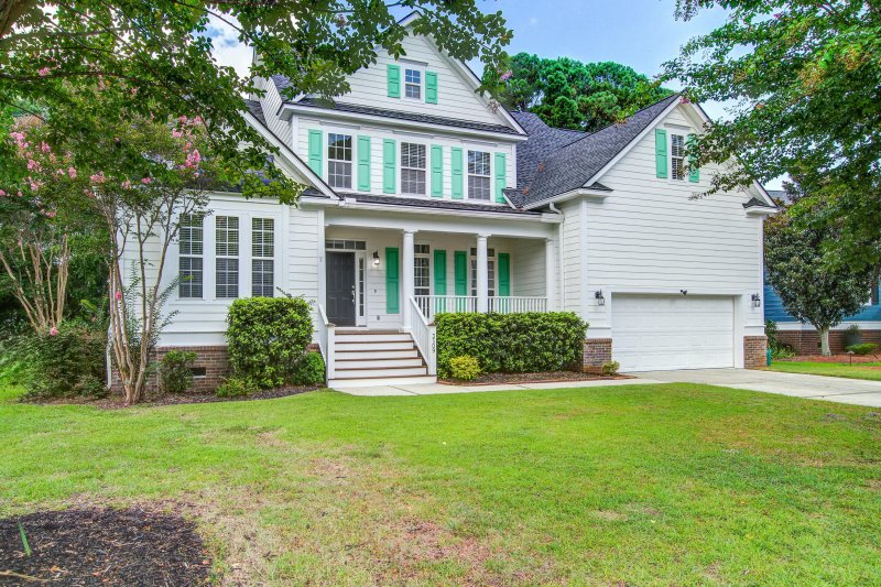 3509 Flowering Oak Way